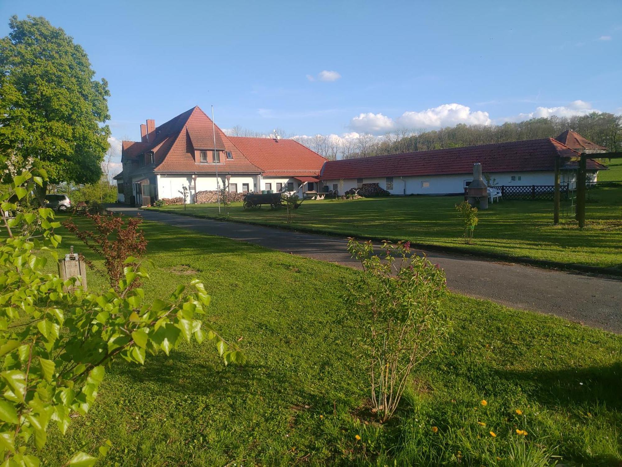 Haus Ringgau - Urlaub, Gemeinschaft Und Erlebnis Im Herzen Von Deutschland Herleshausen المظهر الخارجي الصورة